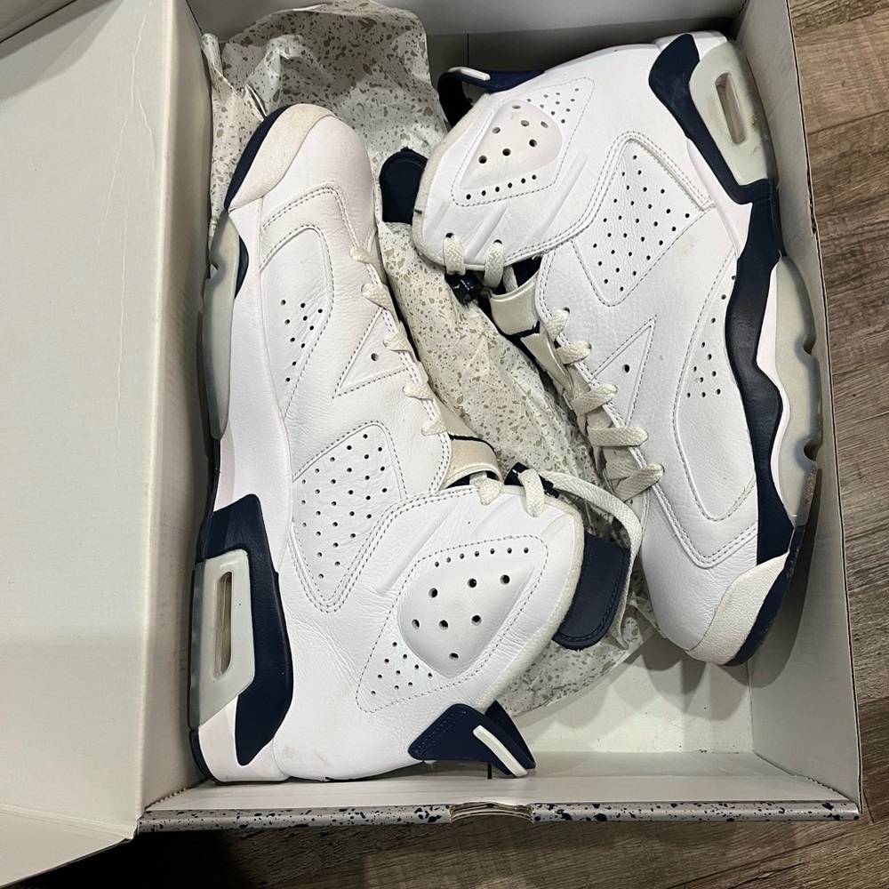 Retro Air Jordan 6. White/ midnight navy. Size 11.5